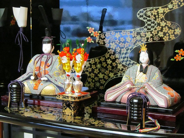 店内のお雛さま