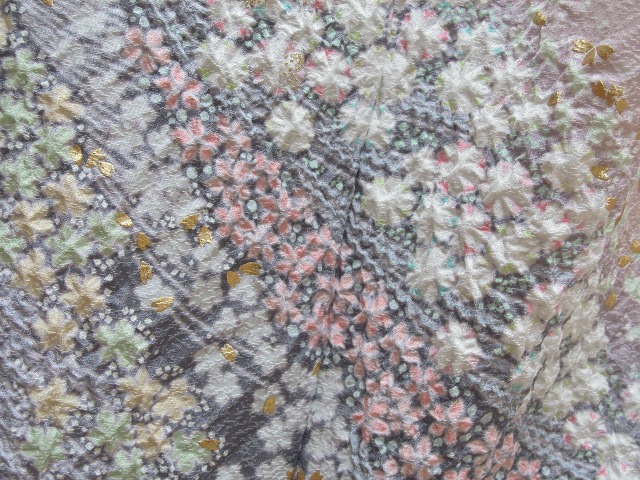 おぼろ染めと縫い締め絞り おぼろ染めと縫い締め絞り