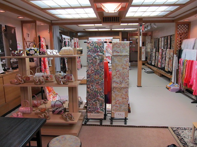 2014年 新作振袖展 2014年 新作振袖展