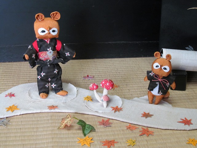 狸の親子のキノコ取り 狸の親子のキノコ取り