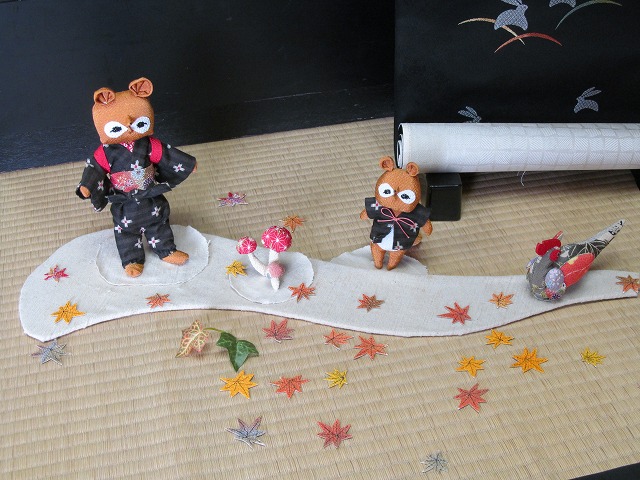 狸の親子のキノコ取り 狸の親子のキノコ取り